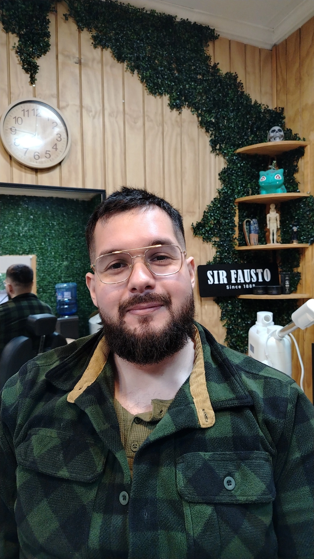 Perfilado de barba premium en Valdivia